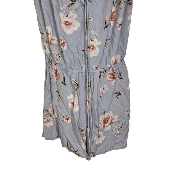 Kendall & Kylie Women’s Floral Blue Soft Romper‎ Size Small Off Shoulder - Picture 2 of 6